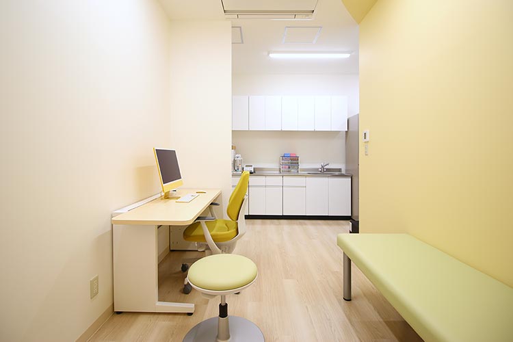 診察室1